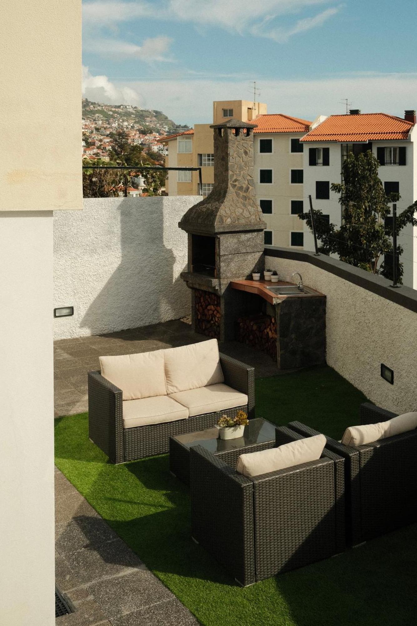 Casa15 Guesthouse Funchal エクステリア 写真